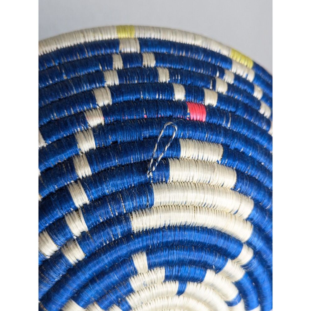 NWOT Rwandan Woven Basket Bowl Handcrafted Blue White Sisal Sweetgrass Hanger - Picture 5 of 6